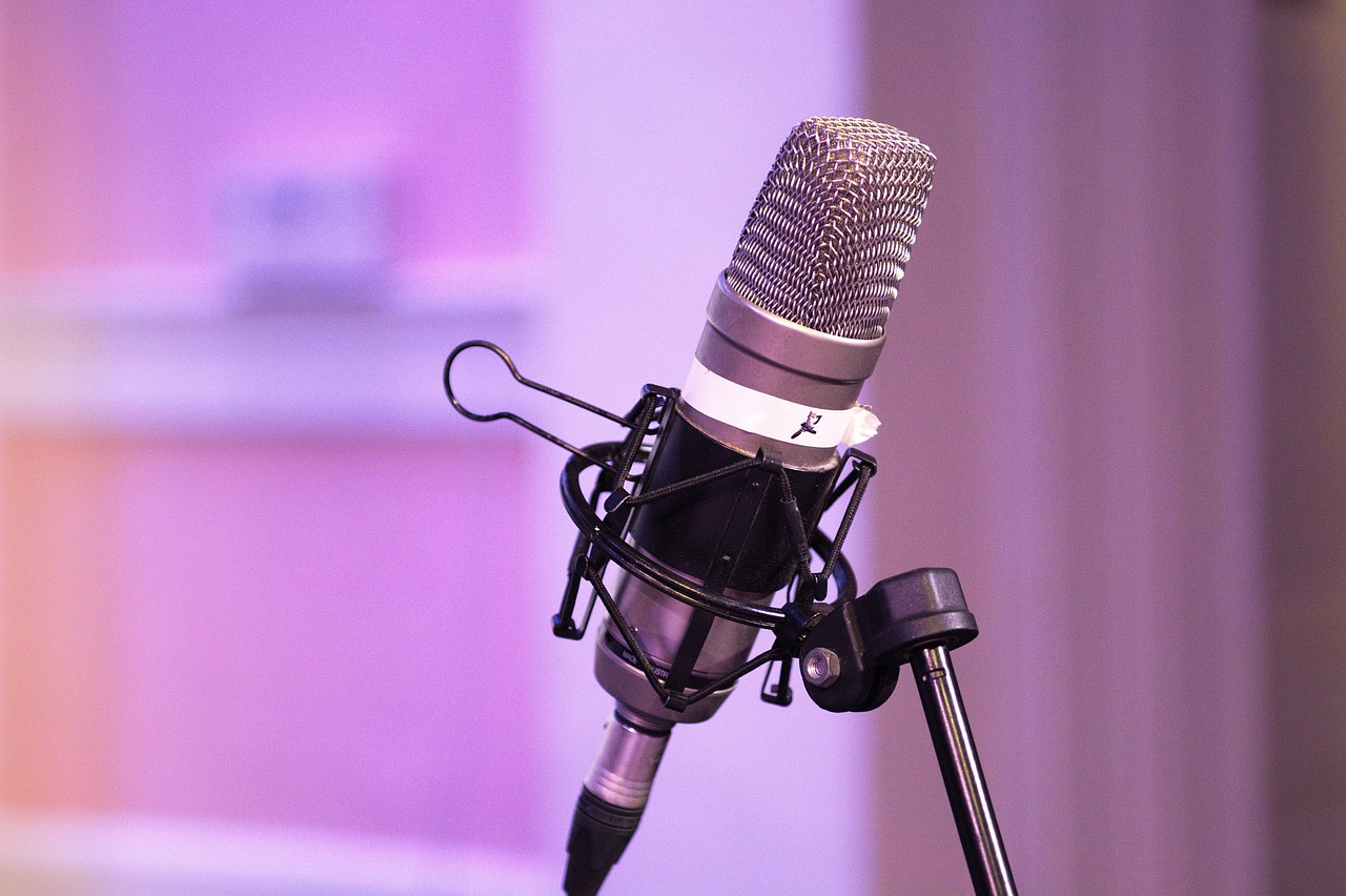 AI's Role in Enhancing Communication