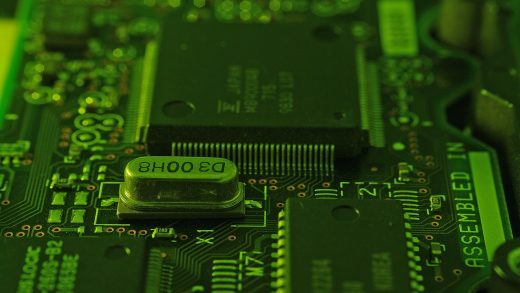 What AI Says About Green Technologies