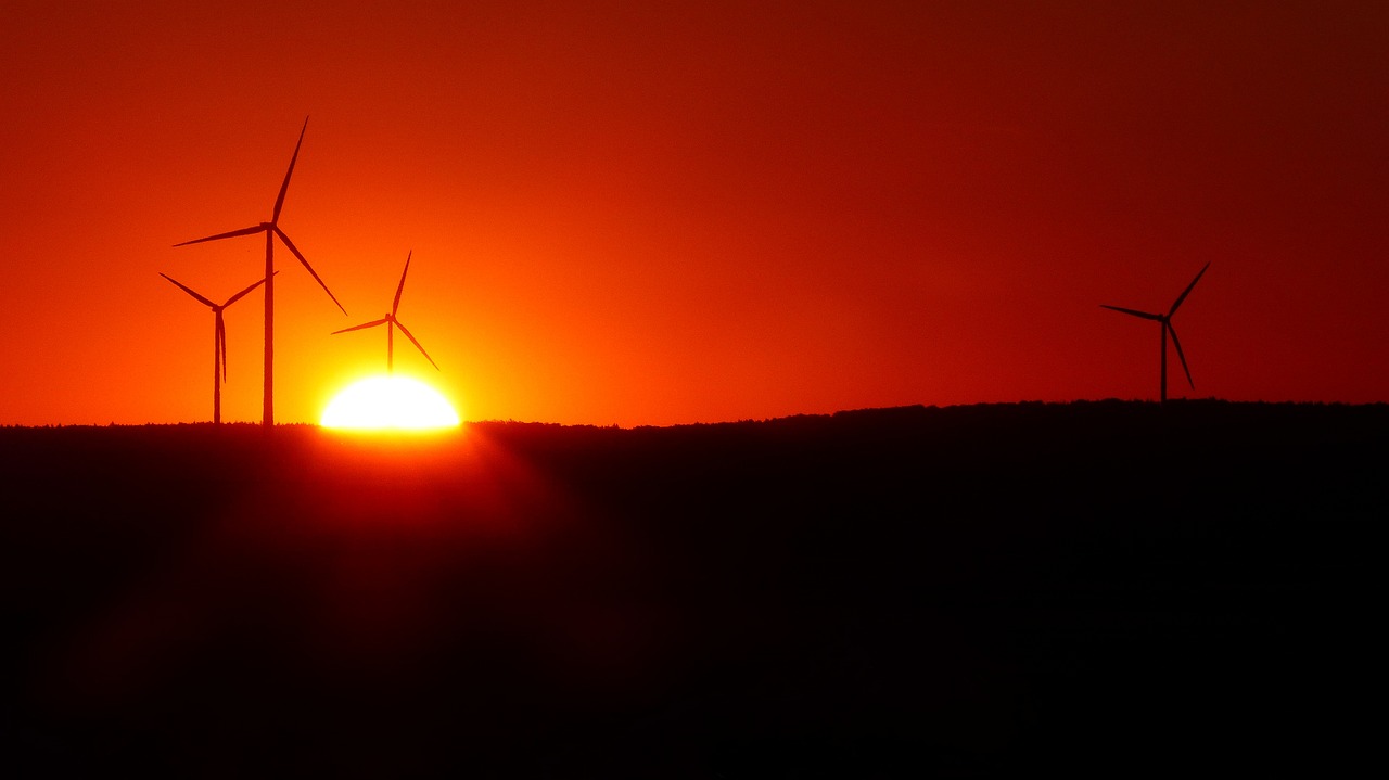 Challenges in Integrating Renewable Energy